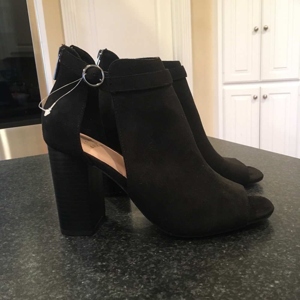 Black Suede Peep-toe Stacked/Block heel, size 9, “a new day”